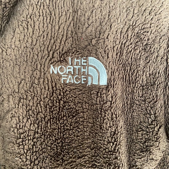 Chocolate & fuzzy size medium North Face jacket - Picture 4 of 12